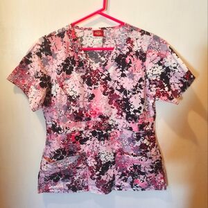 Womens Sm Dickies Scrub Top, pinks